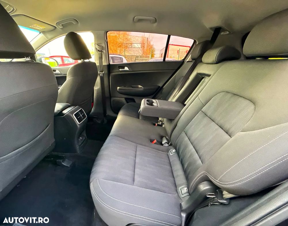 Kia Sportage 1.6 GDI 2WD Black Edition - 22