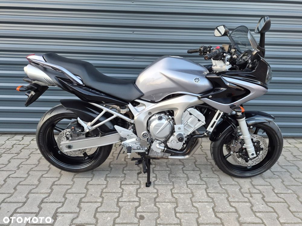 Yamaha FZ6 - 2
