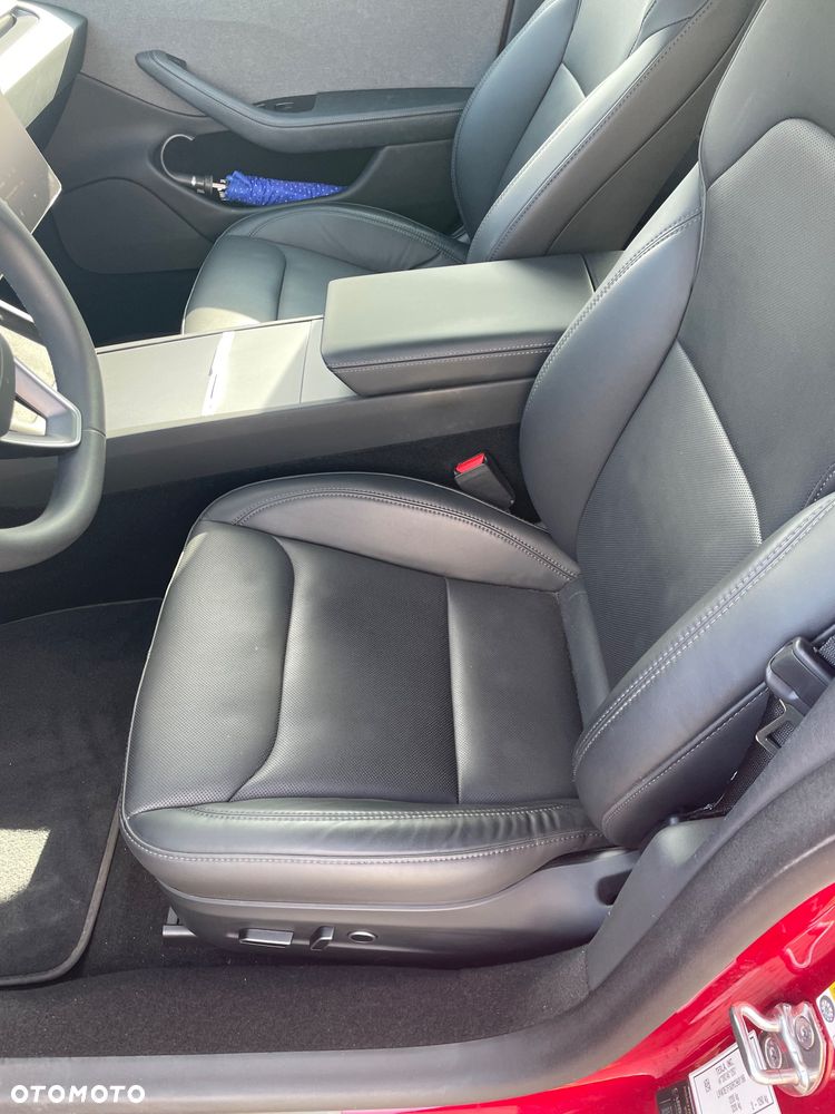 Tesla Model 3 - 13