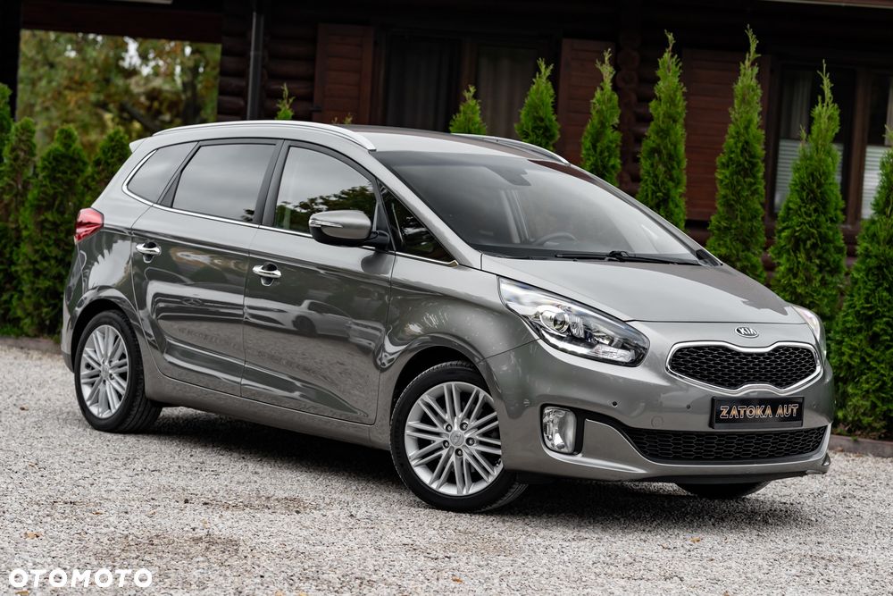 Kia Carens 1.7 CRDi M 7os - 6
