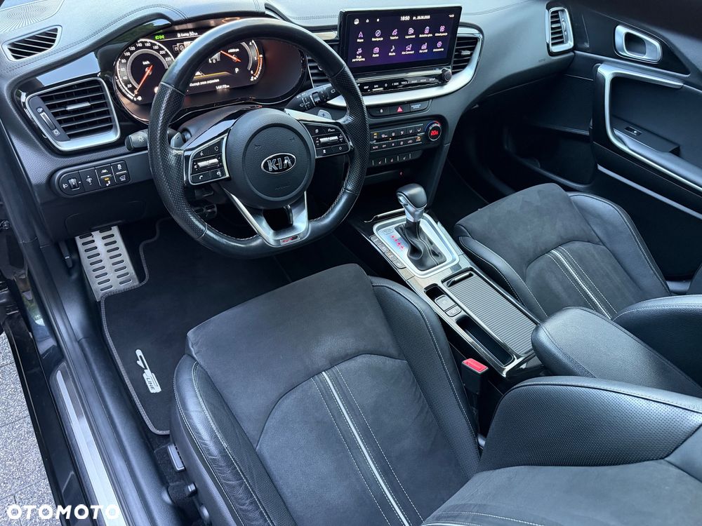 Kia Ceed 1.6 CRDi 136 ISG GT Line - 22