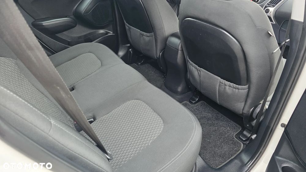 Hyundai ix35 1.6 2WD Comfort - 16