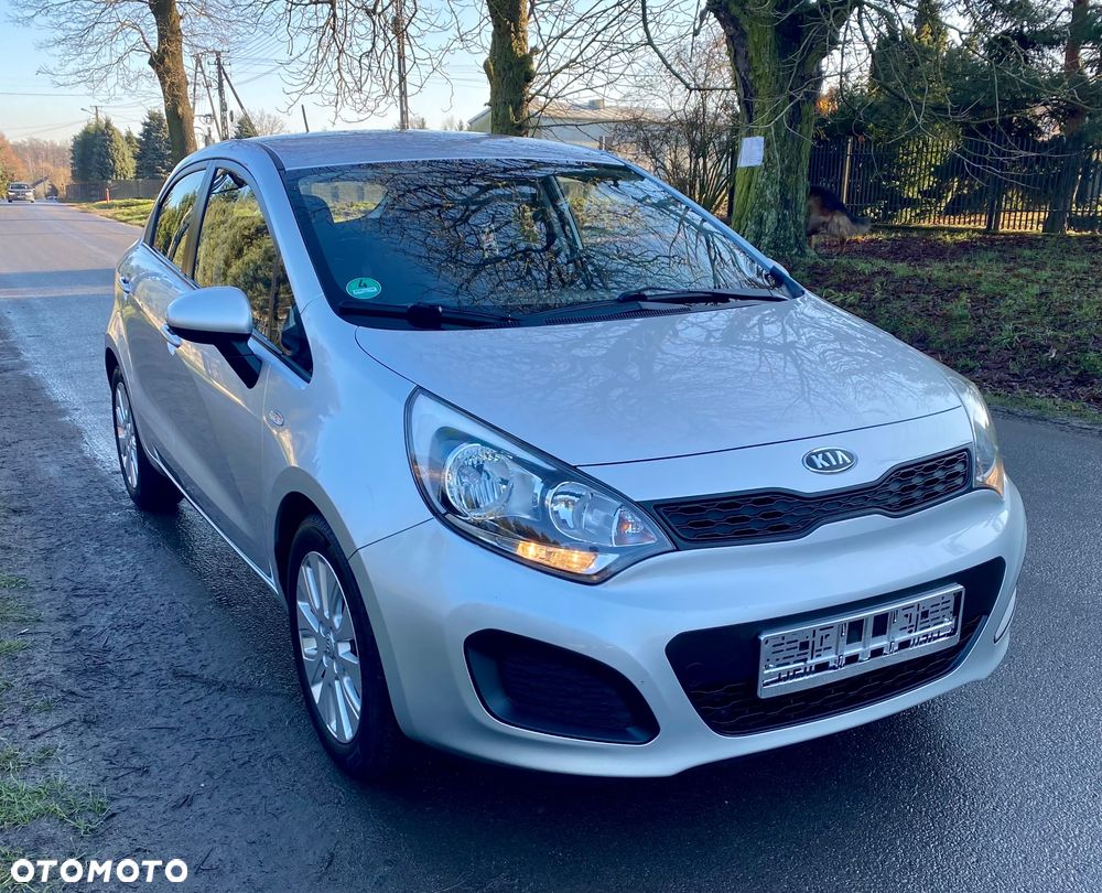 Kia Rio 1.2 Attract - 5