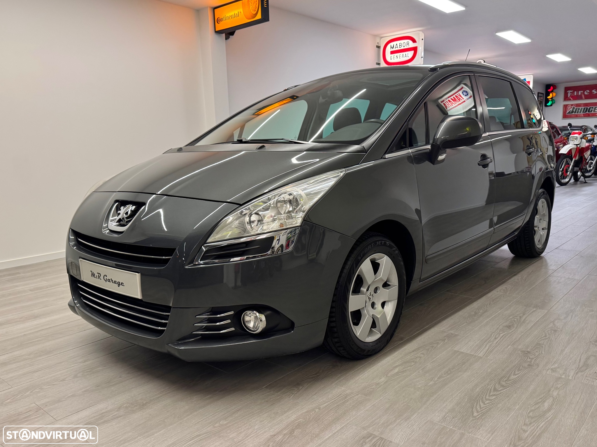 Peugeot 5008 1.6 E-HDi 7L Allure 2-Tronic - 17