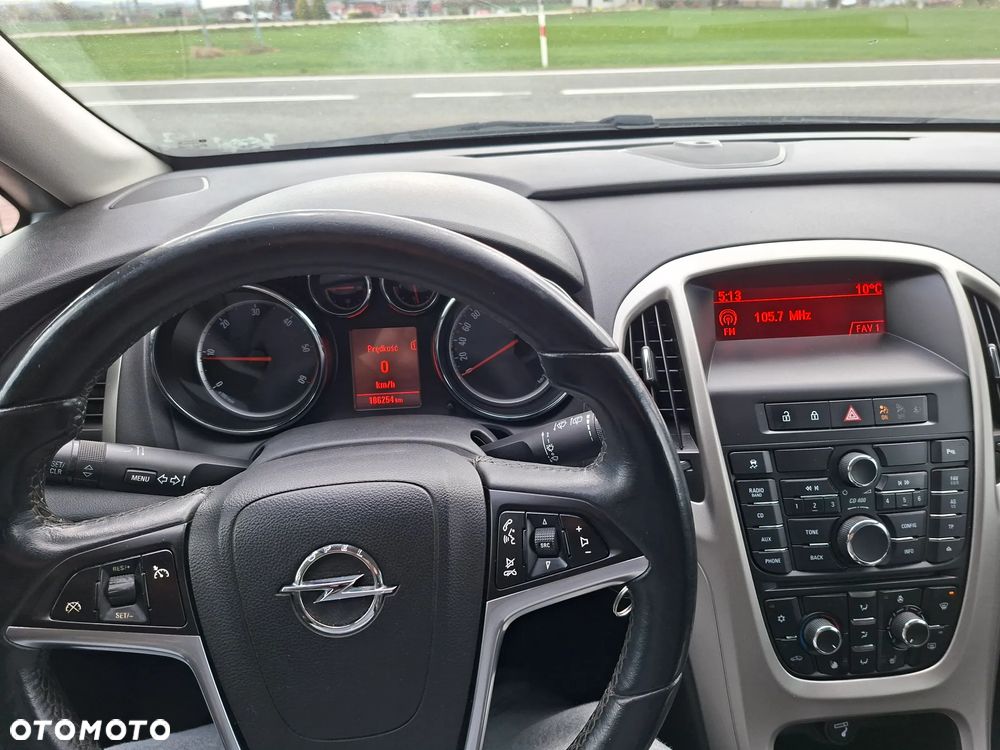 Opel Astra 1.7 CDTI DPF 150 Jahre - 11