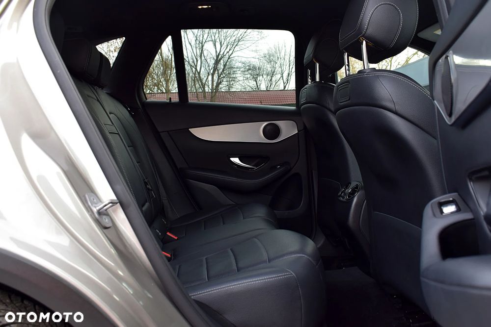 Mercedes-Benz GLC - 7