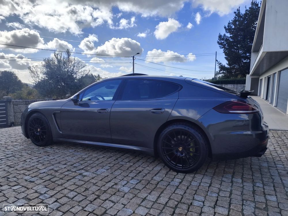 Porsche Panamera Platinum Edition - 16