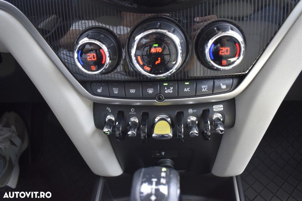 Mini Countryman Cooper SE ALL4 AT - 29