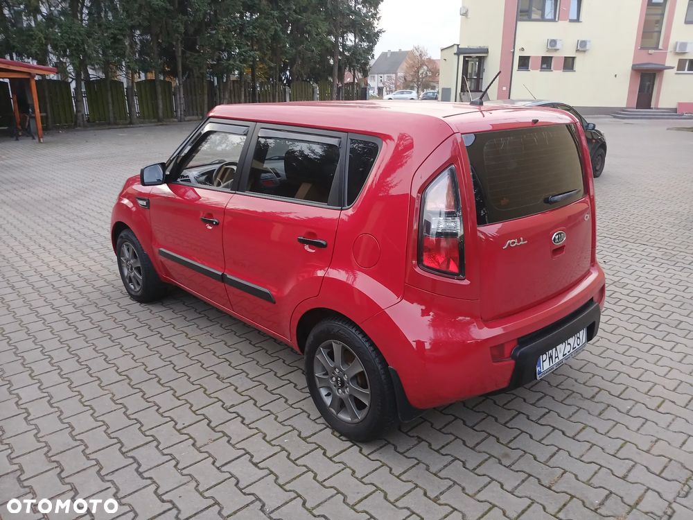 Kia Soul 1.6 L - 4