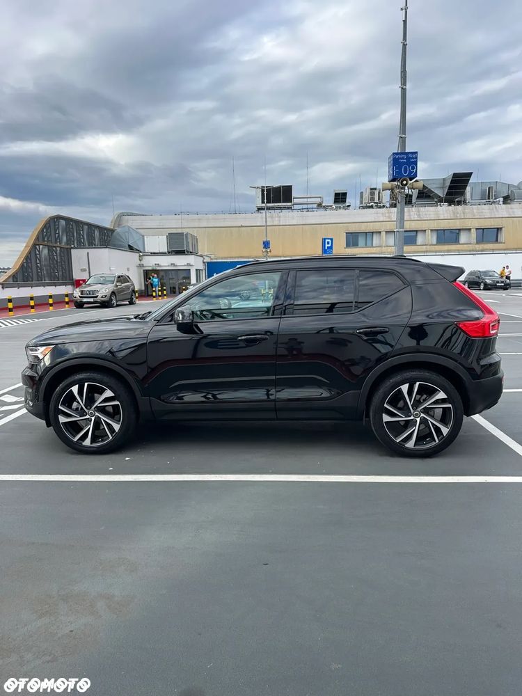 Volvo XC 40 T5 AWD Geartronic R-Design - 2