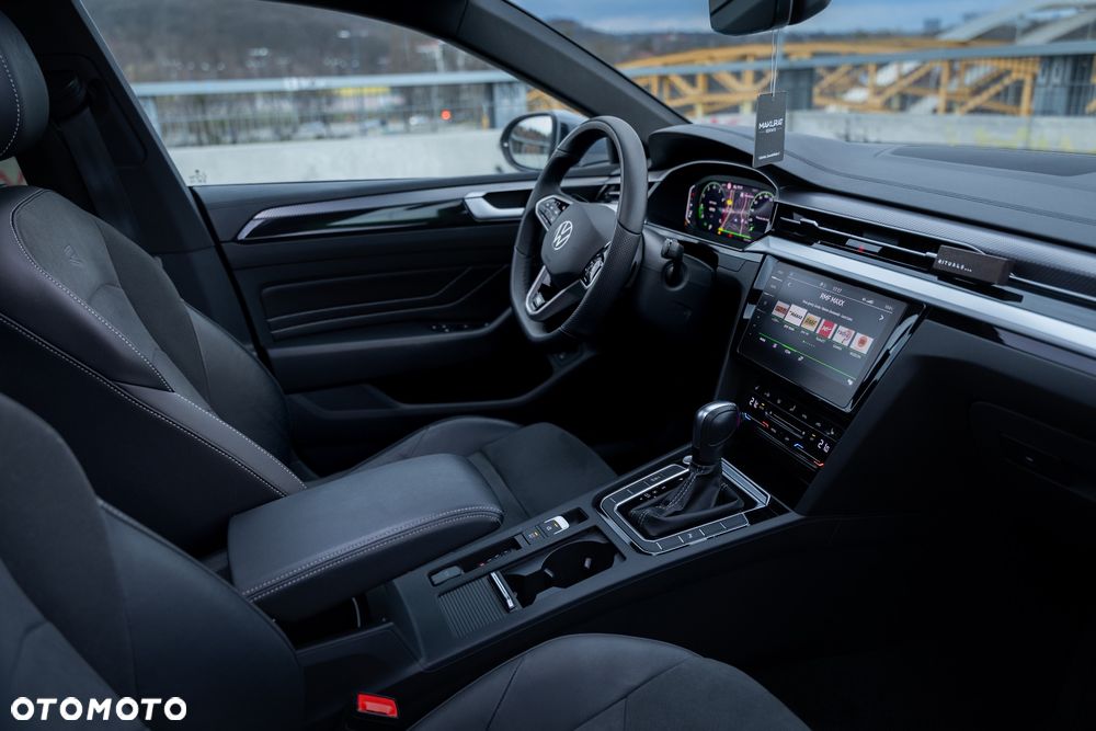 Volkswagen Arteon 2.0 TSI R-Line DSG - 9