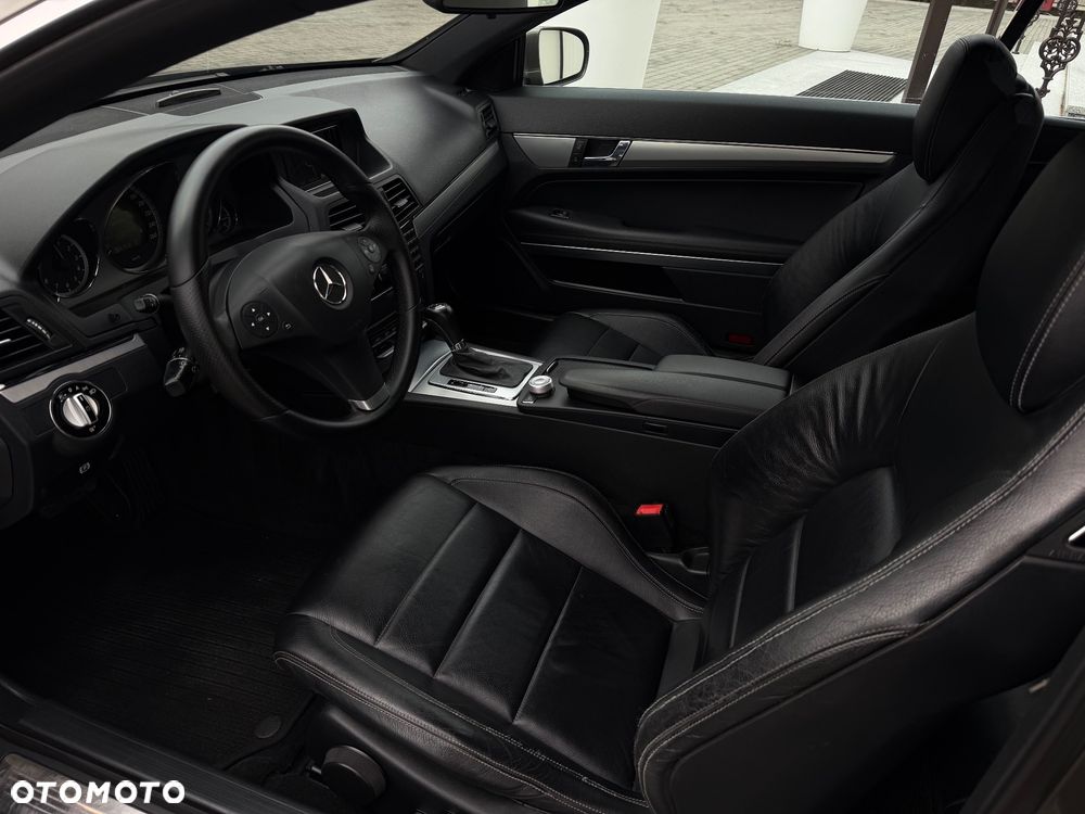 Mercedes-Benz Klasa E 250 CDI DPF BlueEFFICIENCY 7G-TRONIC Avantgarde - 22