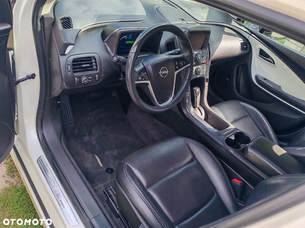 Opel Ampera - 30