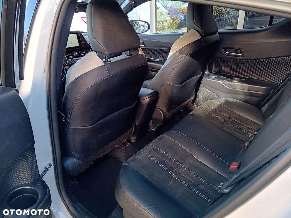 Toyota C-HR 2.0 Hybrid GR Sport - 8