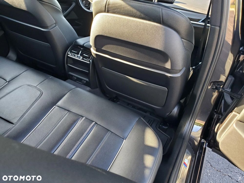 BMW Seria 5 540i xDrive M Sport Edition - 23