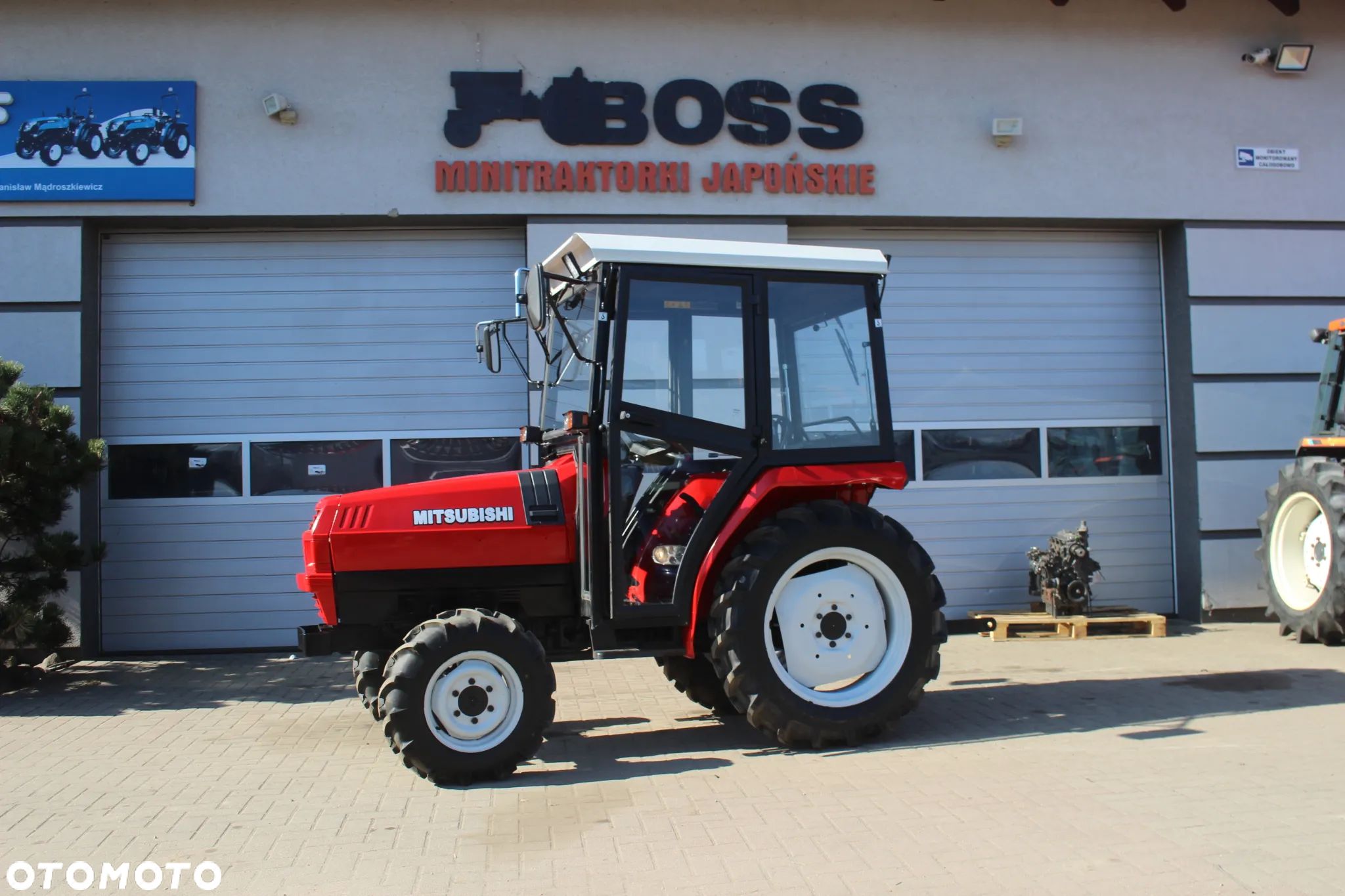 Mitsubishi MT24D - 1