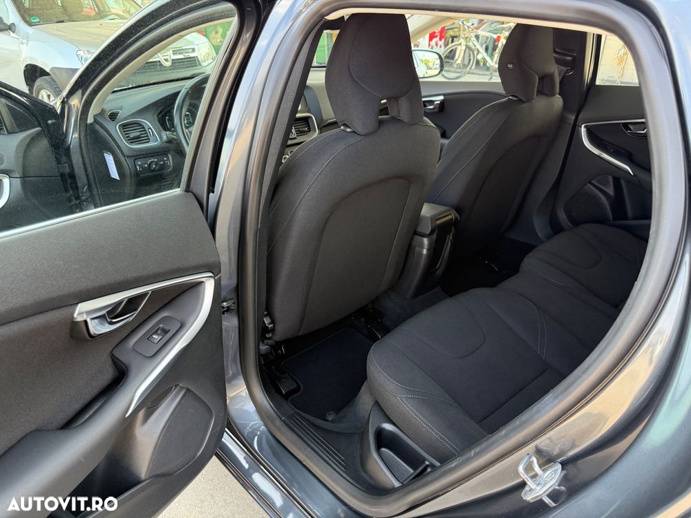 Volvo V40 D2 - 21