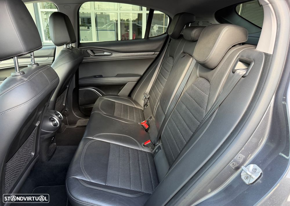 Alfa Romeo Stelvio 2.2 D Super AT8 - 17