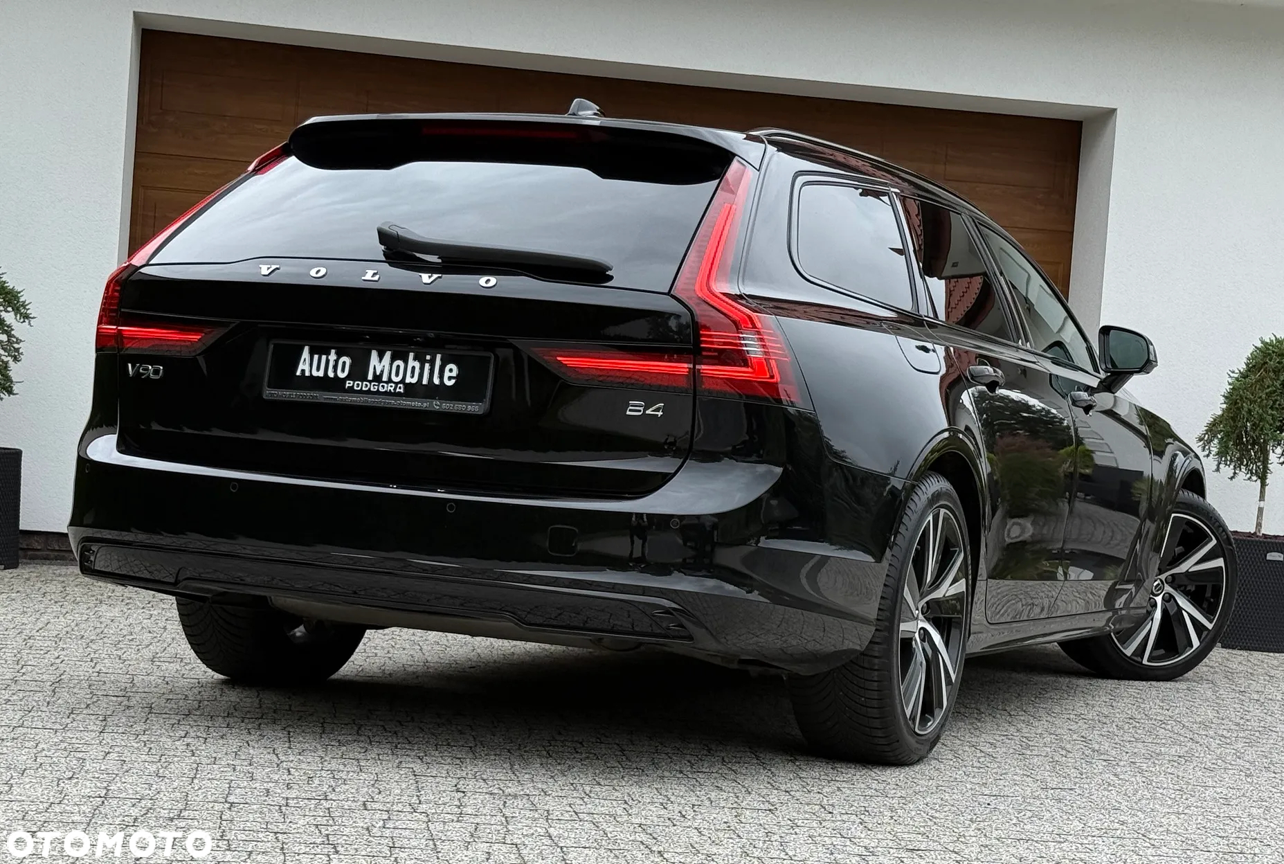 Volvo V90 B4 D Plus Dark - 4