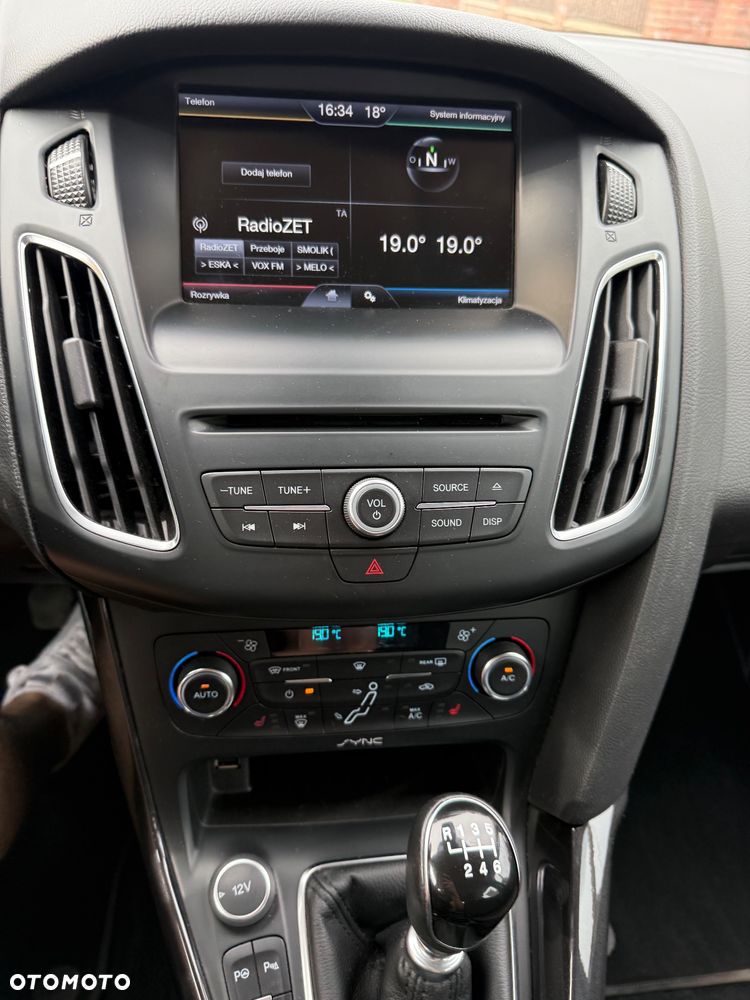 Ford Focus 2.0 TDCi Titanium ASS - 13
