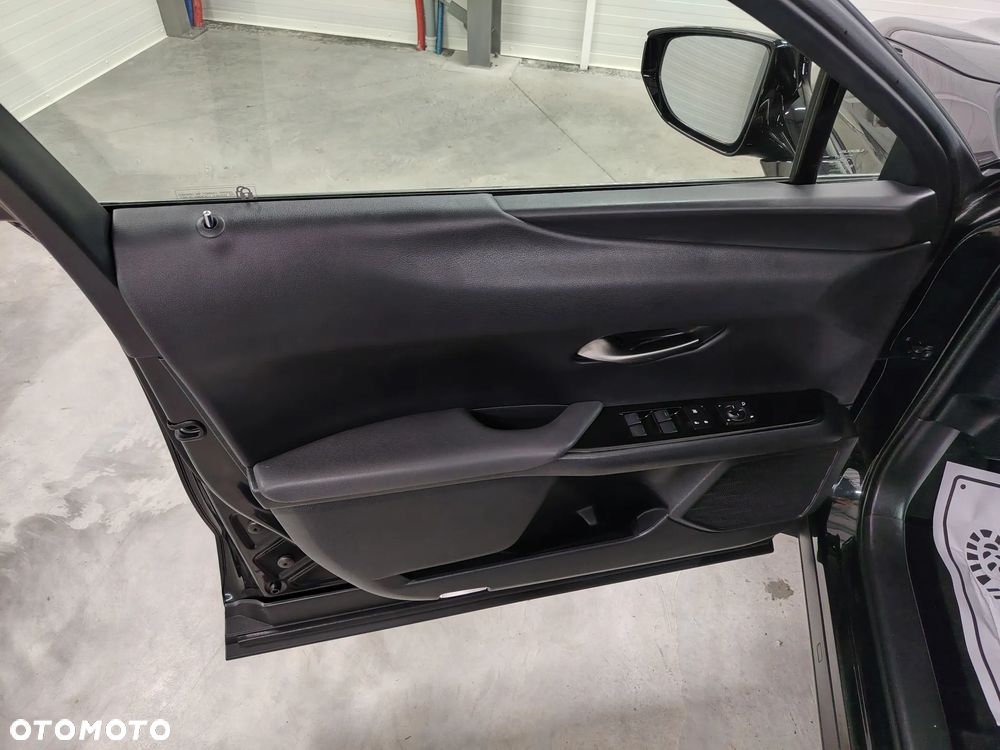 Lexus UX 250h Elegance 2WD - 20