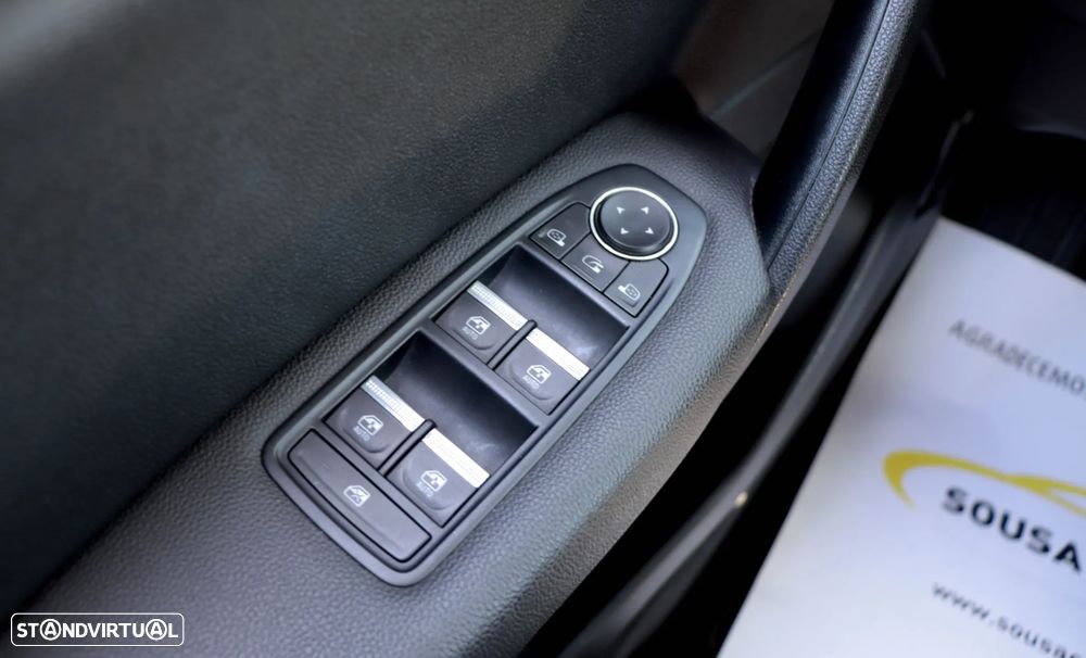Renault Captur 1.6 E-Tech Plug-In Intens - 30
