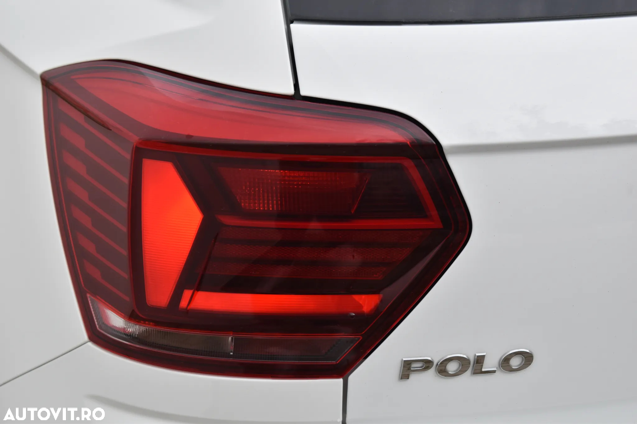 Volkswagen Polo 1.6 TDI Comfortline - 15