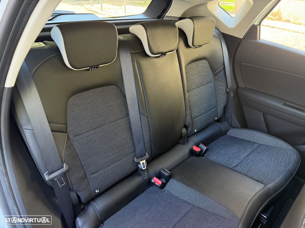 Mitsubishi ASX 1.6 PHEV Intense - 27