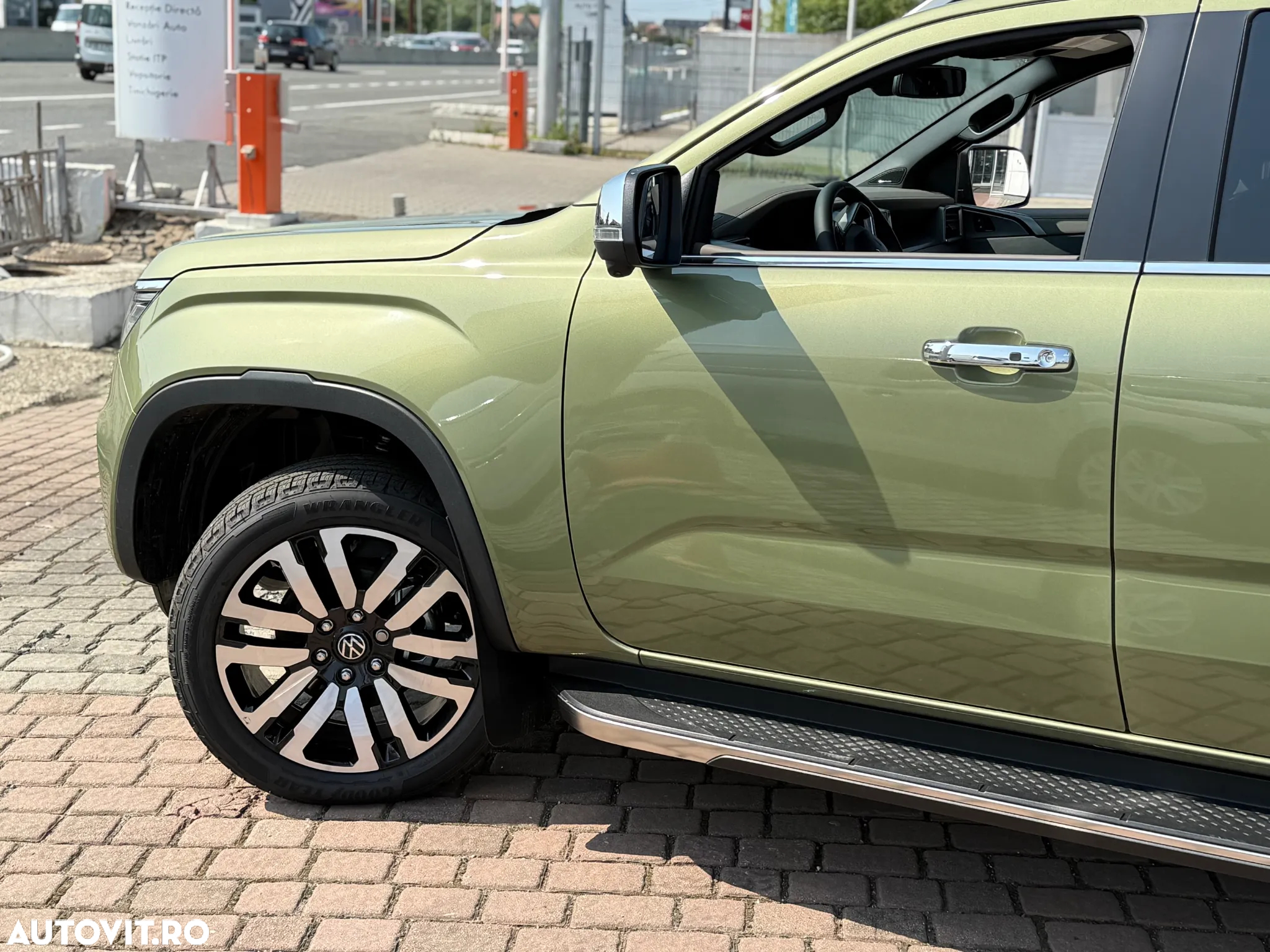 Volkswagen Amarok 3.0 TDI 241 CP 4M 10AT Aventura - 10