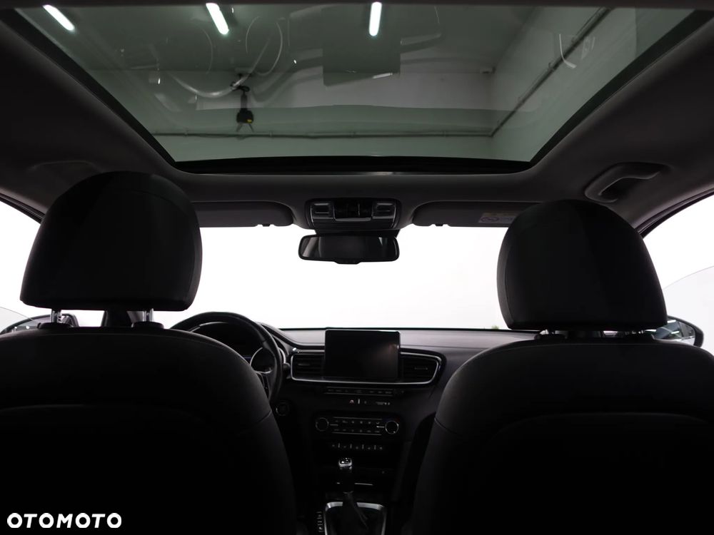 Kia Ceed 1.4 T-GDI OPF Platinum Edition - 28