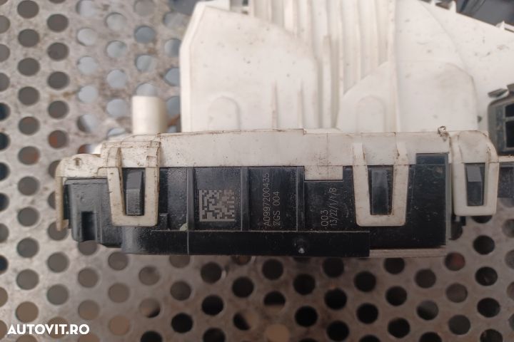 BROASCA Mercedes-Benz C-Class W204/S204/C204 (facelift)  [din 2011 pana  2015] seria Sedan 4-usi C - 3