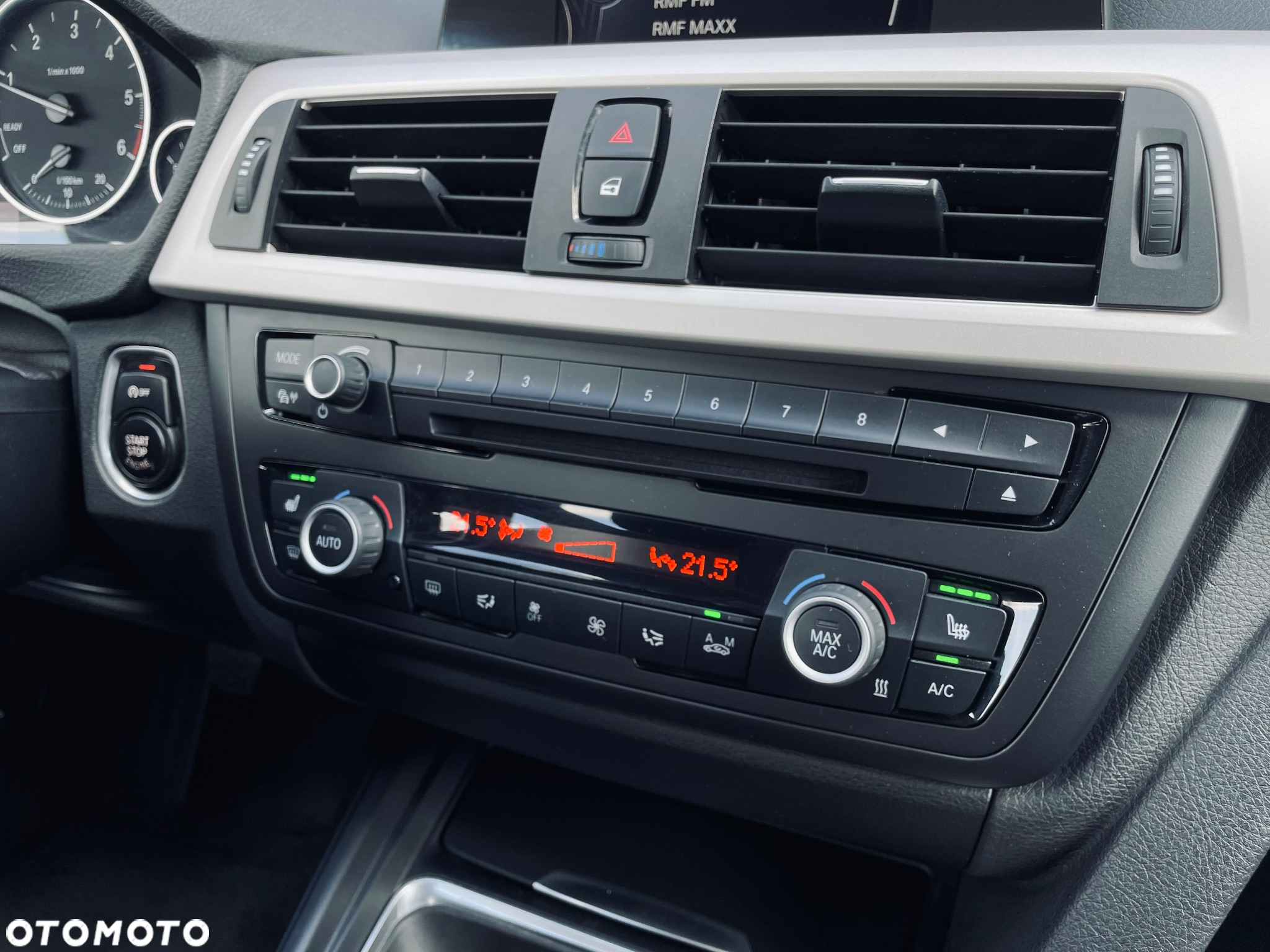 BMW Seria 3 320d Touring - 22