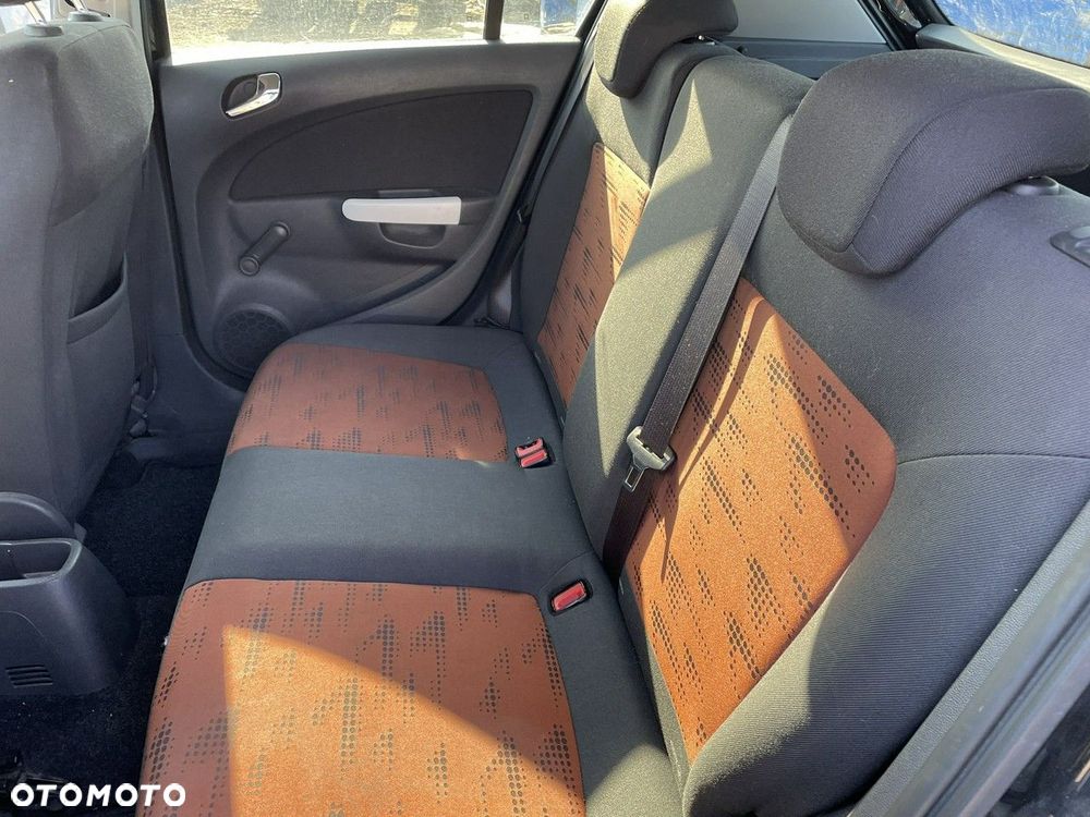 Opel Corsa 1.4 16V Selection - 10