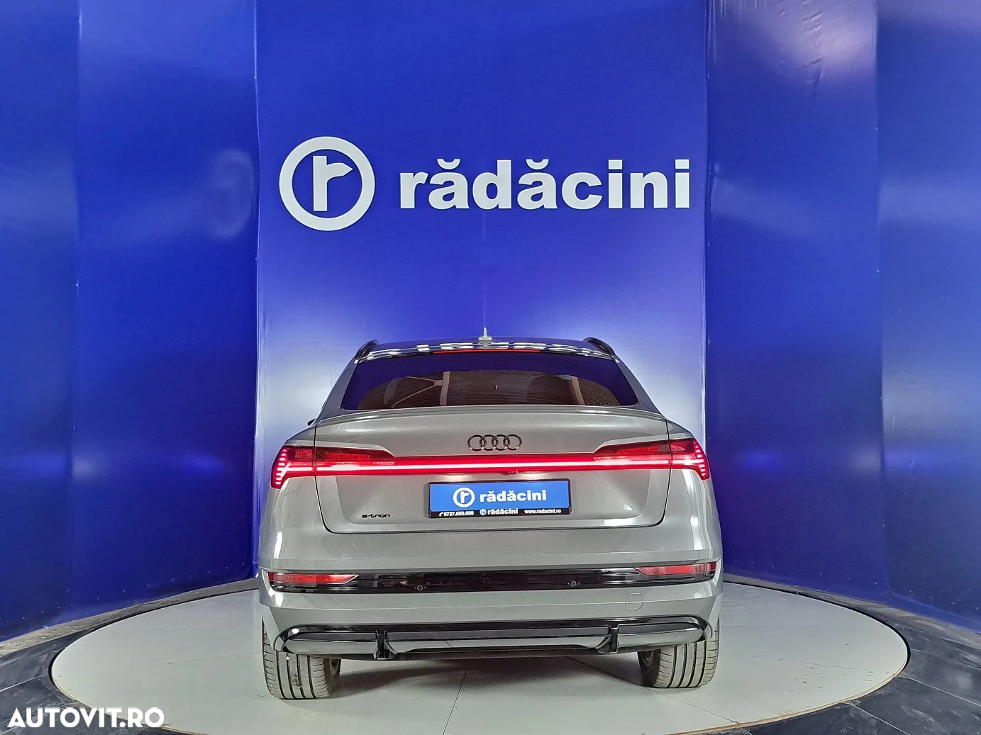 Audi e-tron quattro S - 4