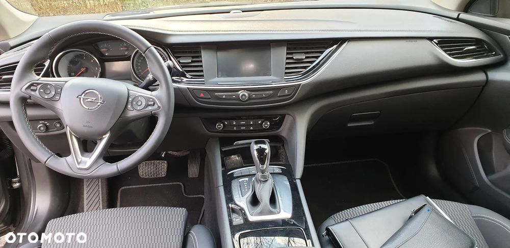 Opel Insignia 2.0 BiTurbo 4x4 Business Innovation - 7
