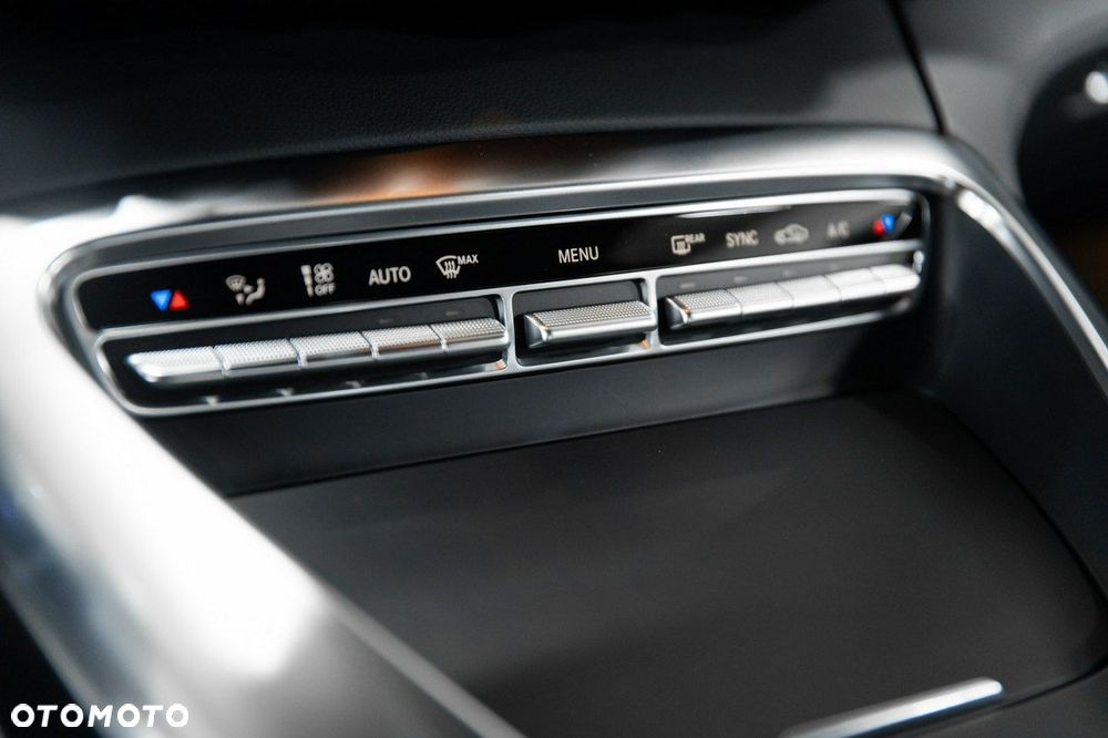 Mercedes-Benz AMG GT - 36