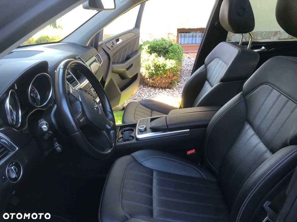 Mercedes-Benz GL 400 4Matic 7G-TRONIC - 21