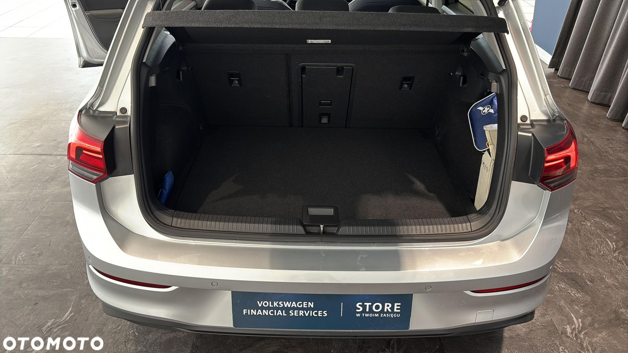 Volkswagen Golf VIII 1.5 TSI EVO Life - 17