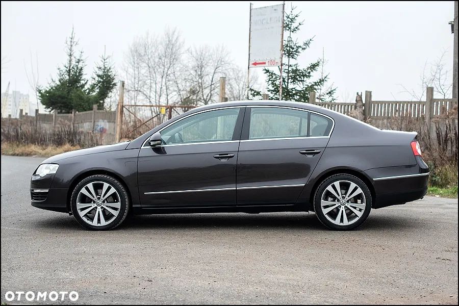 Volkswagen Passat - 10