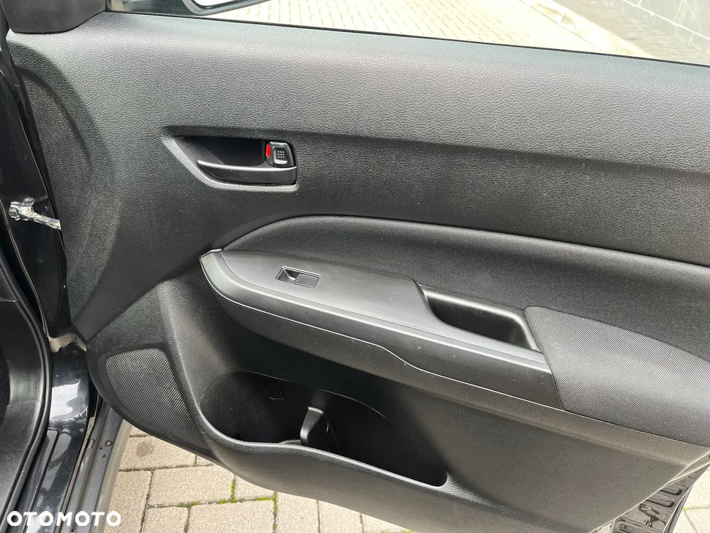 Suzuki Vitara 1.6 Comfort 2WD - 22