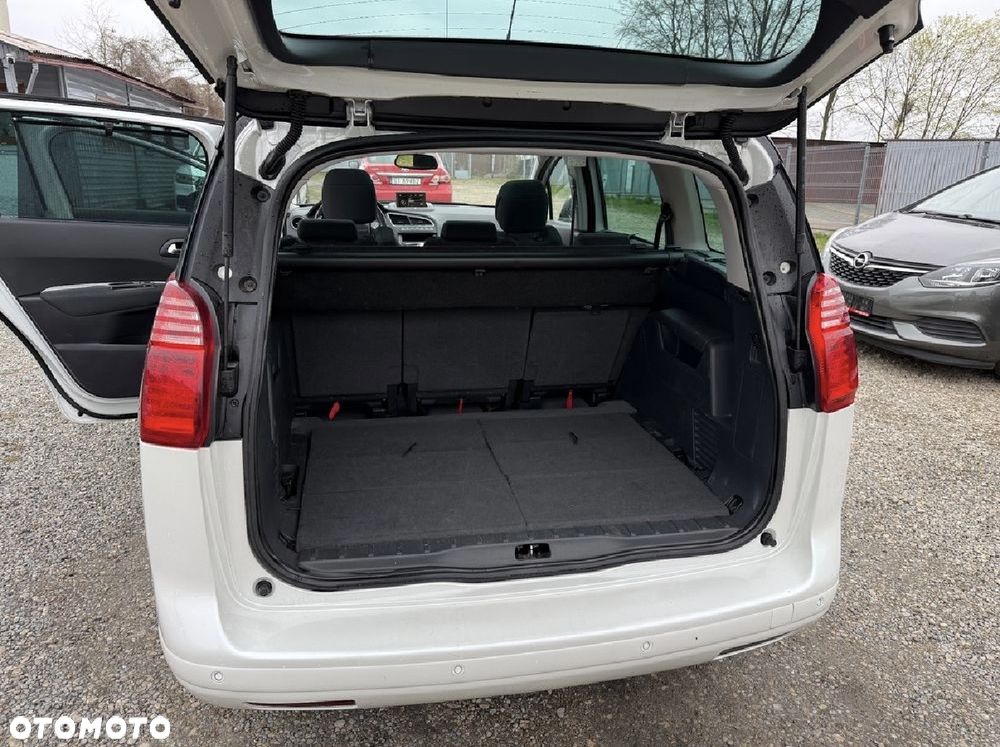Peugeot 5008 - 19
