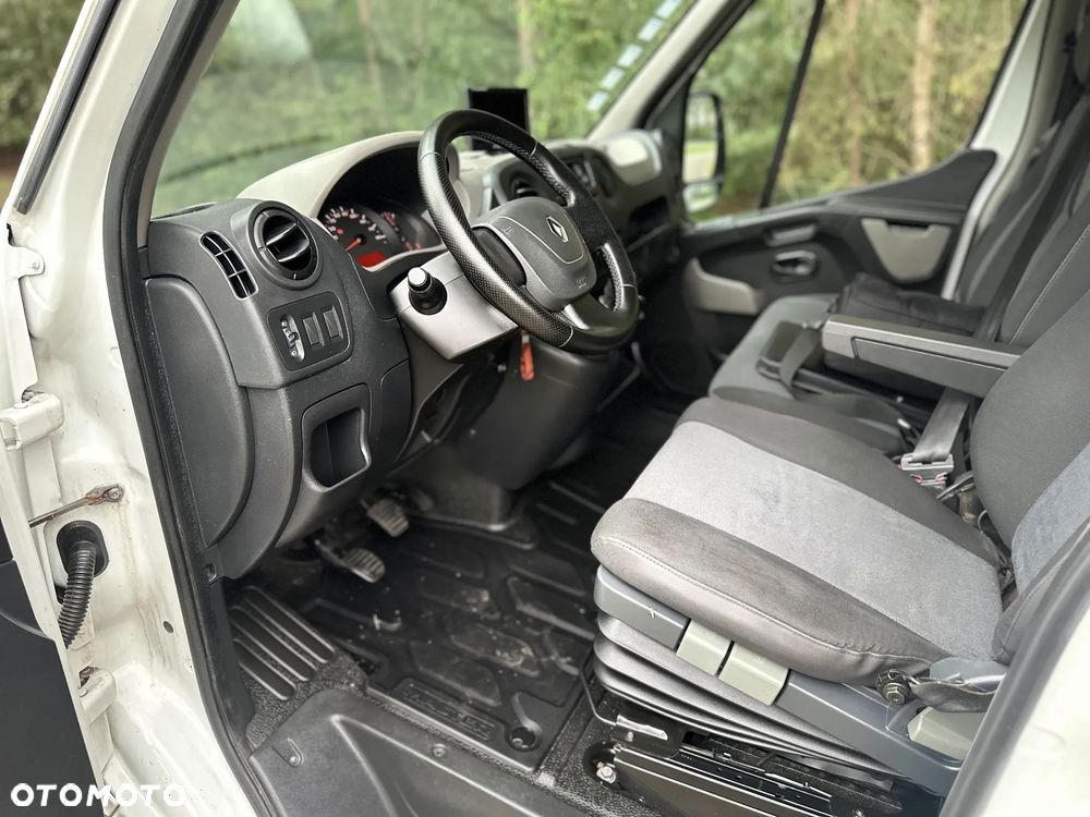 Renault Master - 32
