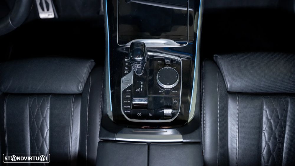BMW X5 45 e xDrive Pack M - 14