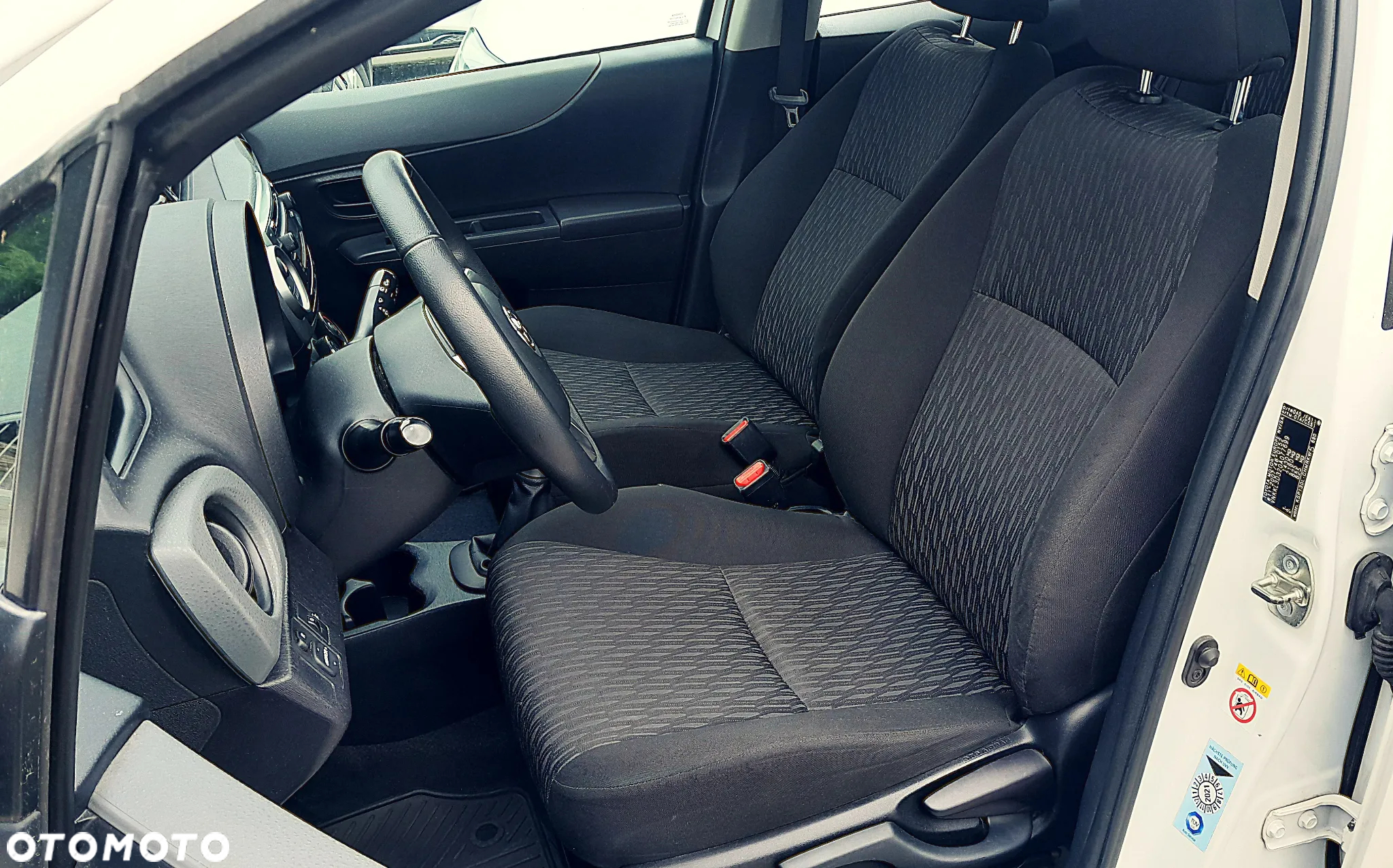 Toyota Yaris 1.0 Active - 7
