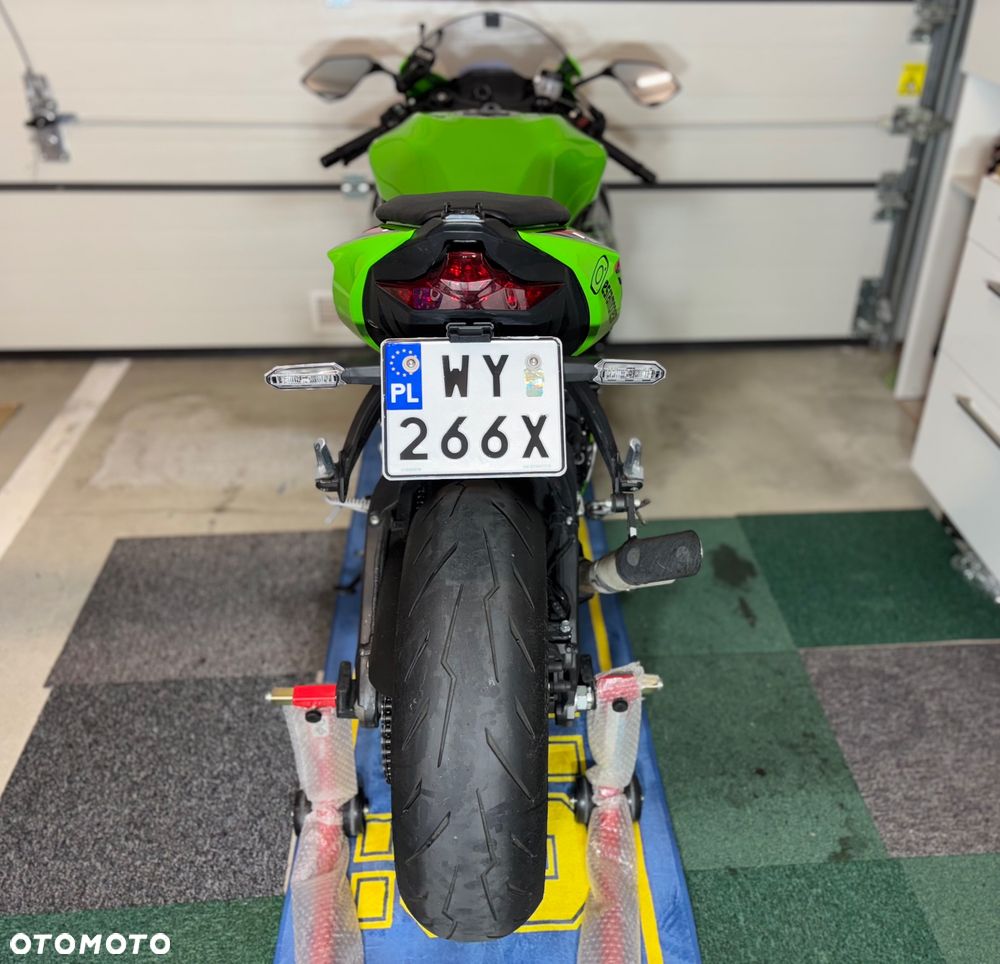 Kawasaki ZX - 22