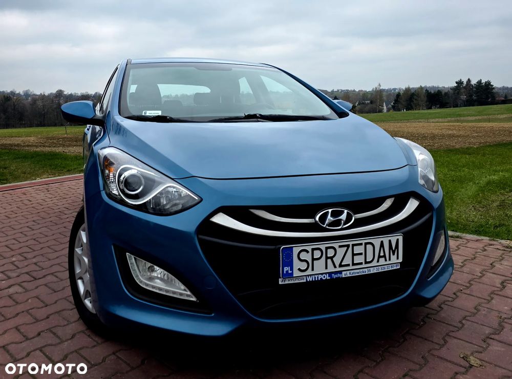 Hyundai i30 1.6 Comfort - 27