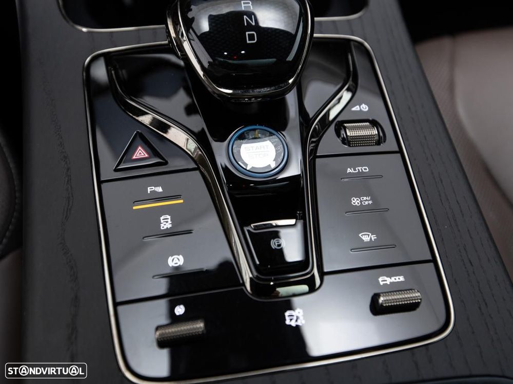 BYD Han Executive - 26