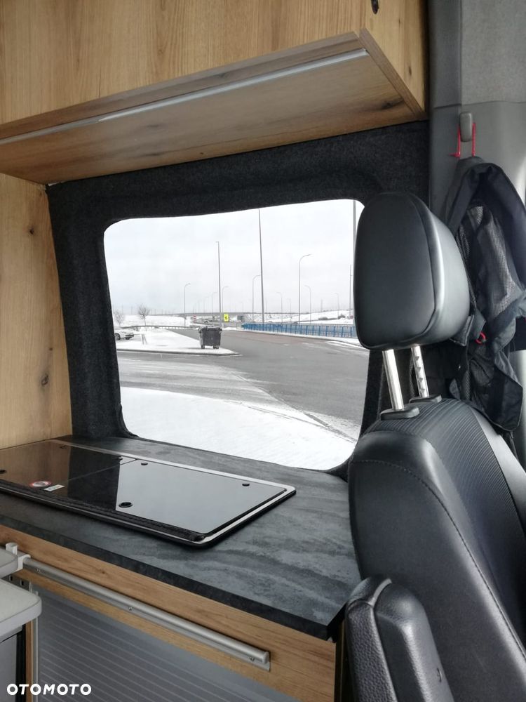 Volkswagen CRAFTER - 9