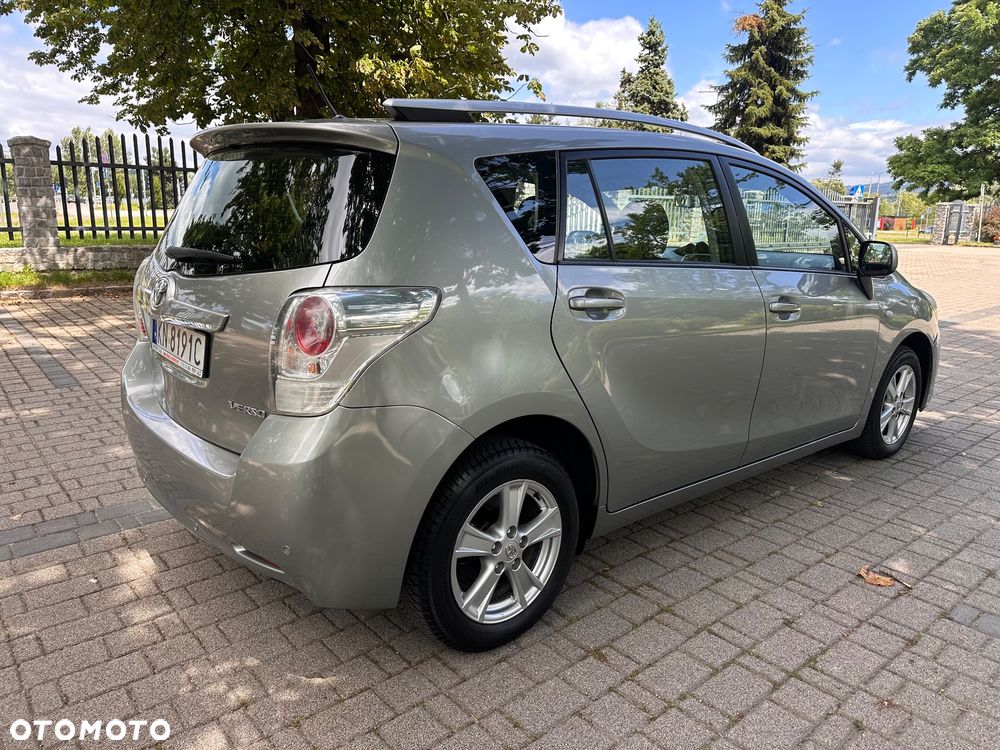 Toyota Verso 2.0 D-4D Executive - 33