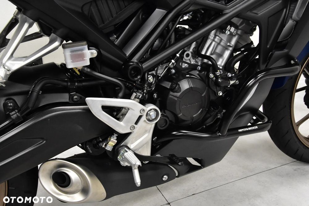 Honda CB - 25